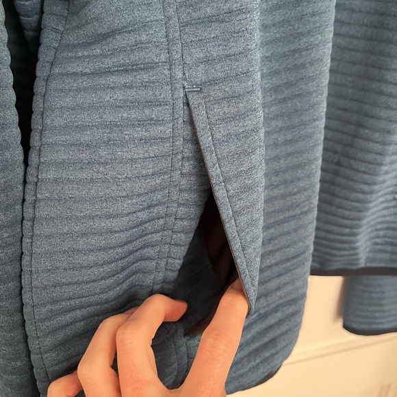 Men’s L.L Bean Airlight knit pullover - Picture 5 of 7